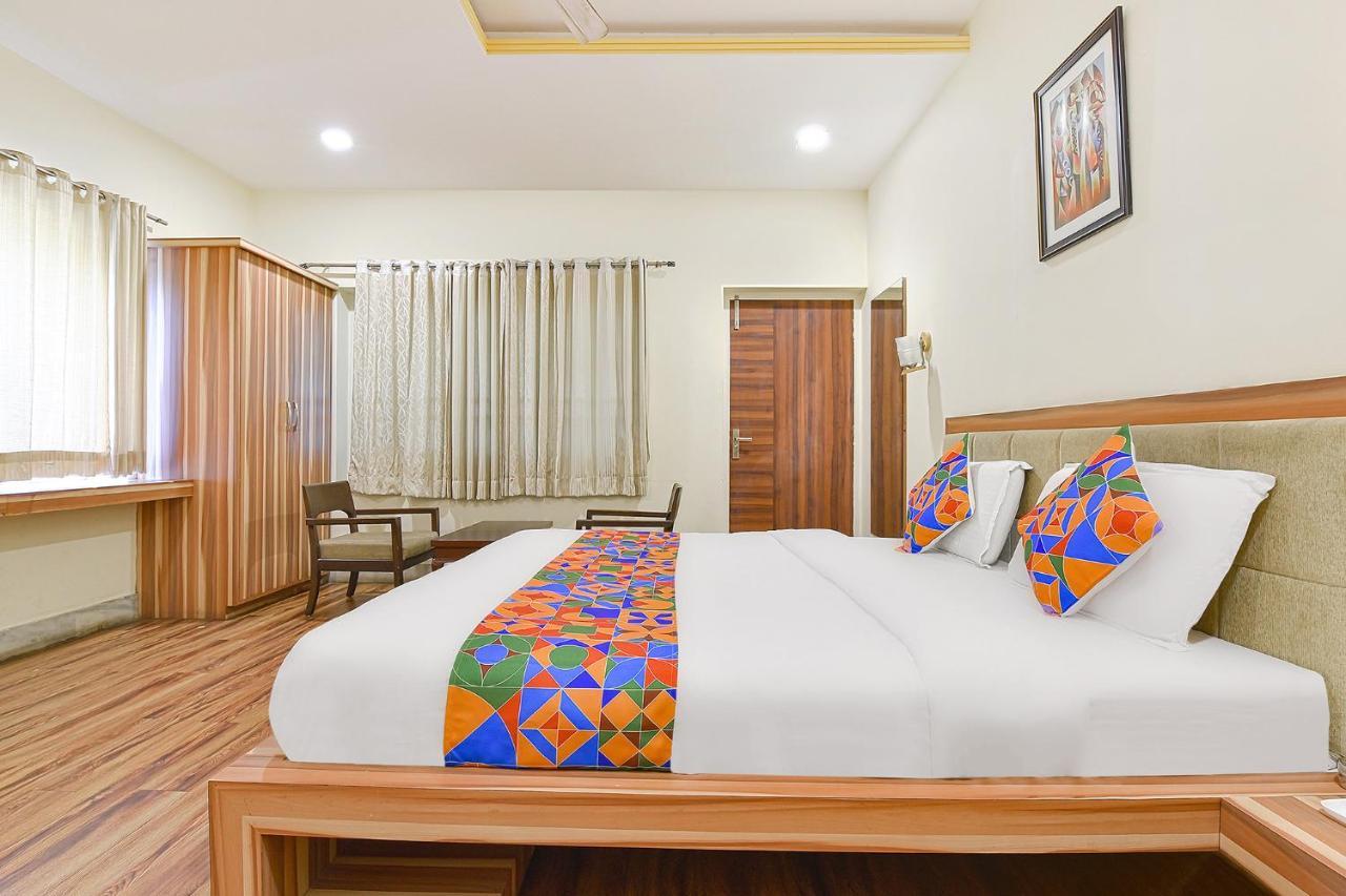 Collection O Royal Icon Hotel Udaipur Exterior photo