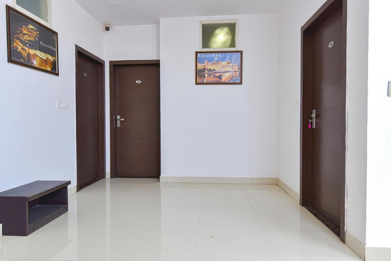 Collection O Royal Icon Hotel Udaipur Exterior photo