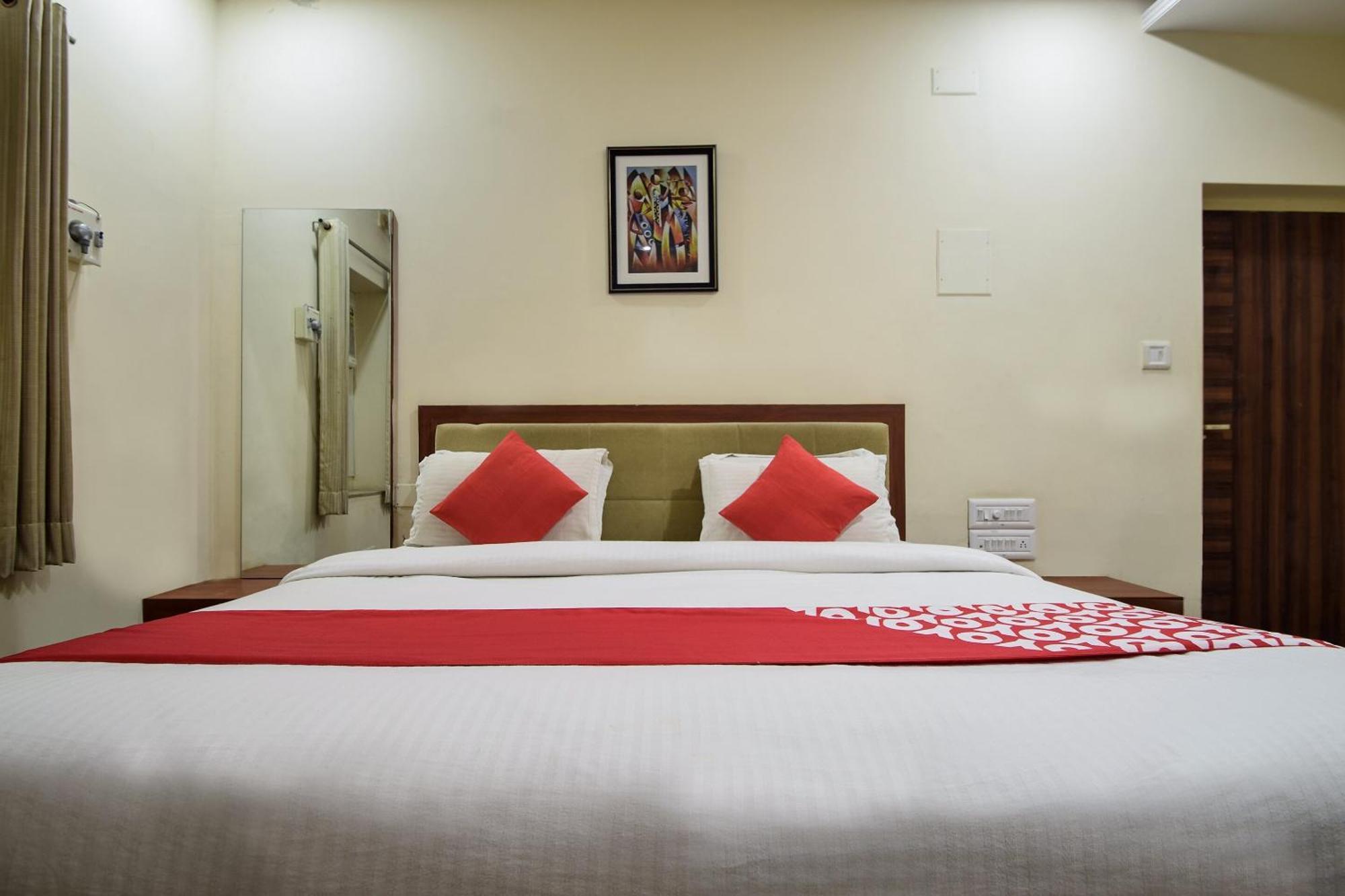 Collection O Royal Icon Hotel Udaipur Exterior photo
