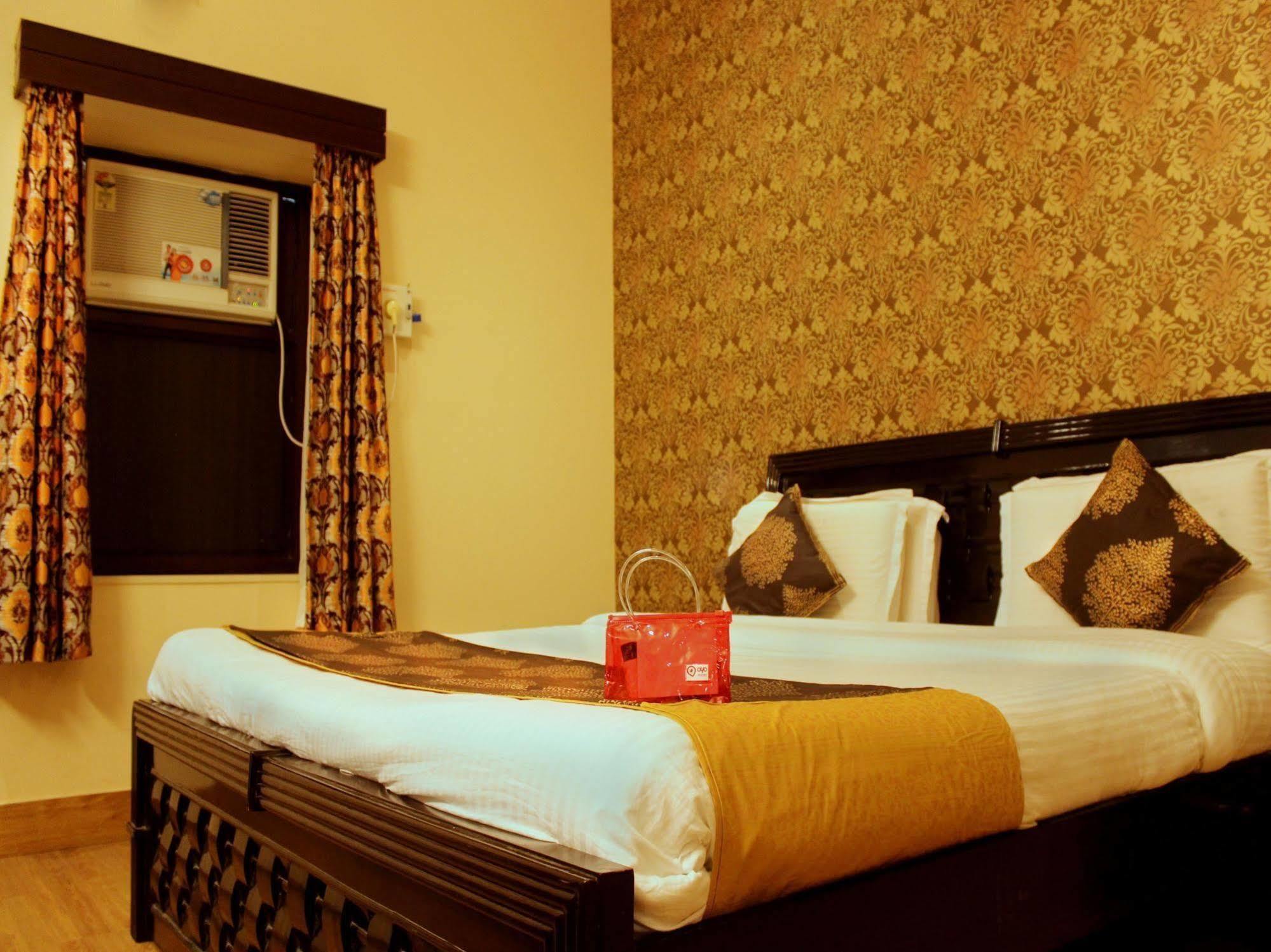 Collection O Royal Icon Hotel Udaipur Exterior photo